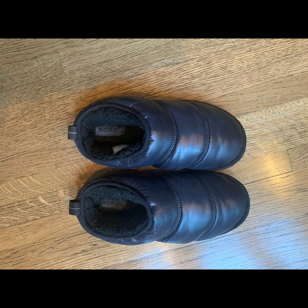 Warm sorel mules